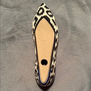 Never Been Worn - Rothy’s Stylish Black and White Women's Flats